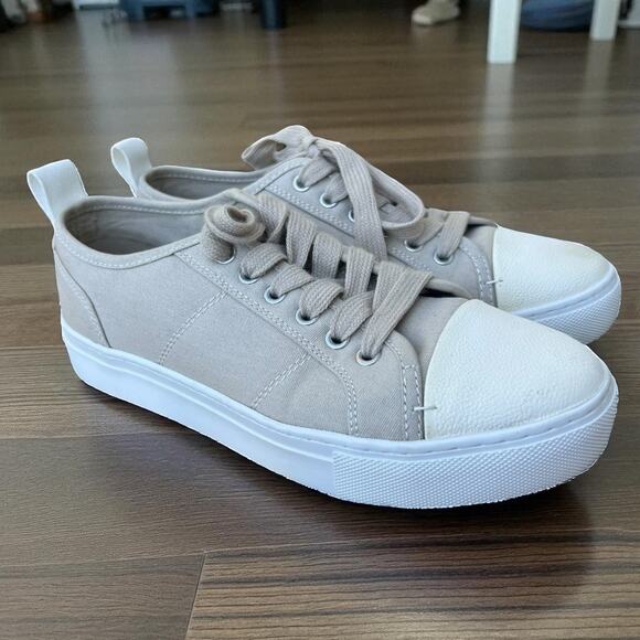 GREATS Brooklyn Royale Canvas Sneakers Beige White Women's size 10 Preppy Casual - Picture 1 of 10